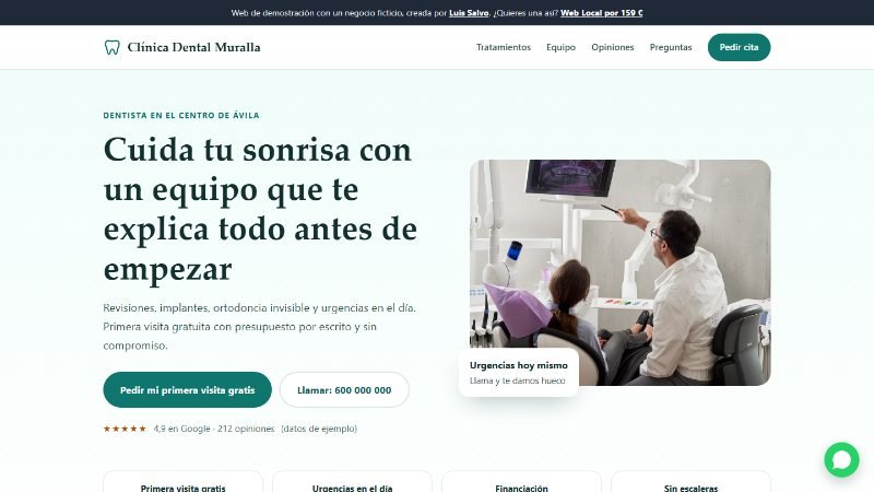Captura de la demo de clínica dental: tonos verde agua, titular sereno y botón para pedir la primera visita